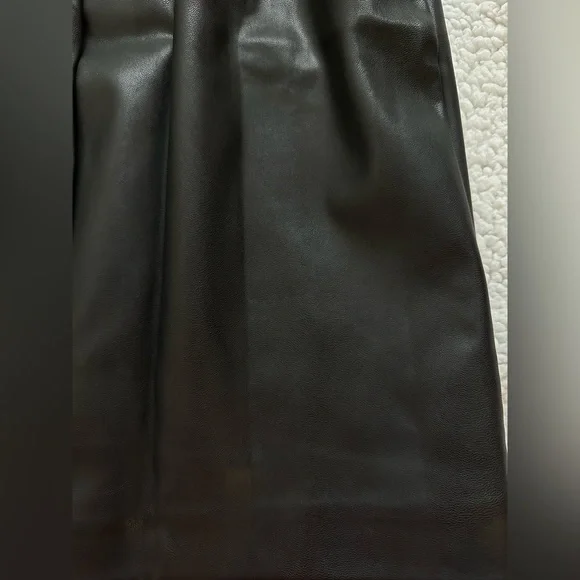 Dynamite Faux leather skirt - Picture 3 of 5